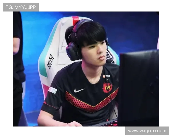 FPX在Major赛中的团队配合分析与表现评估