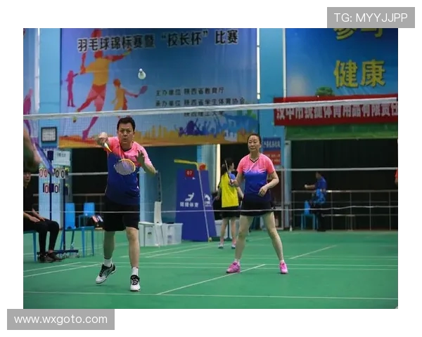 重庆羽毛球队与西安羽毛球队技术对比赛后分析与总结