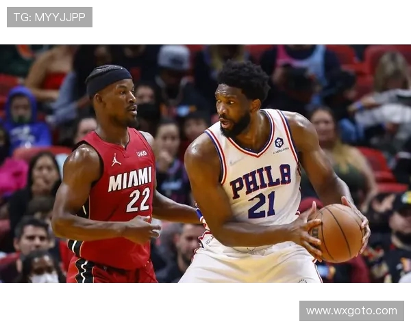 76人鏖战热火东部对决 双方核心对位成为焦点之战